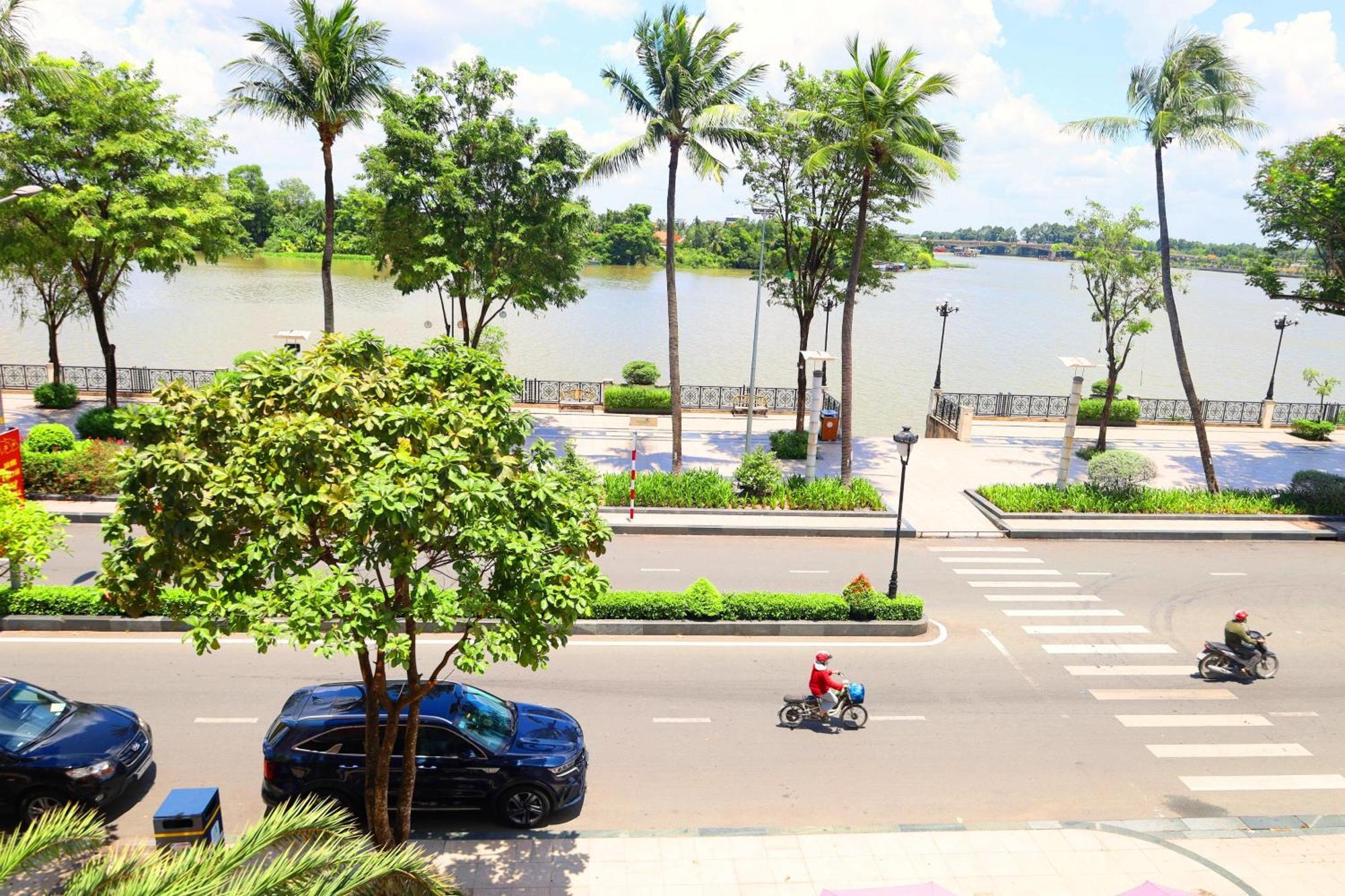 Bcons Hotel Binh Duong Thu Dau Mot Buitenkant foto